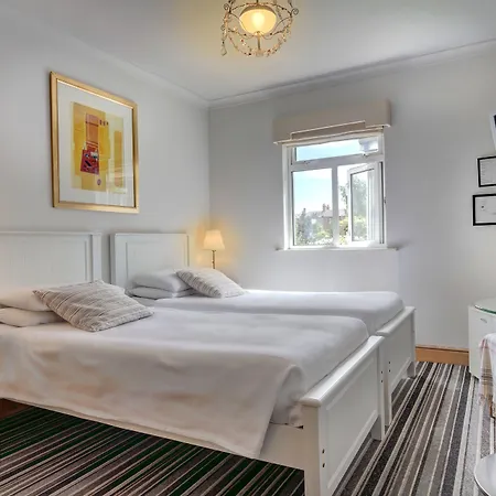 St. Aiden'S Guesthouse-3